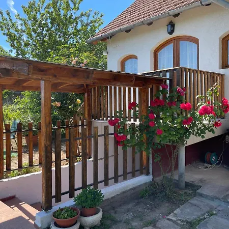 Holiday home Fuege Vendeghaz *