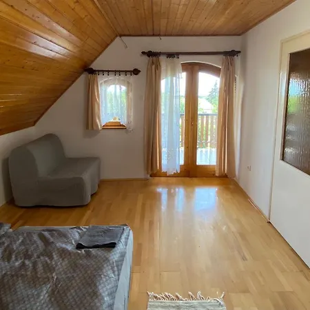 Fuege Vendeghaz Holiday home *
